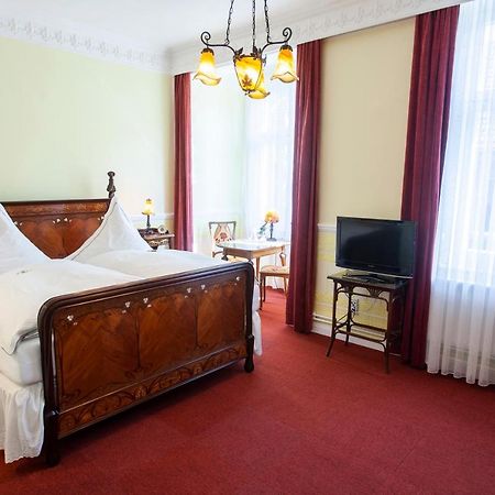 קבלאאר Hotel Goldener Loewe מראה חיצוני תמונה