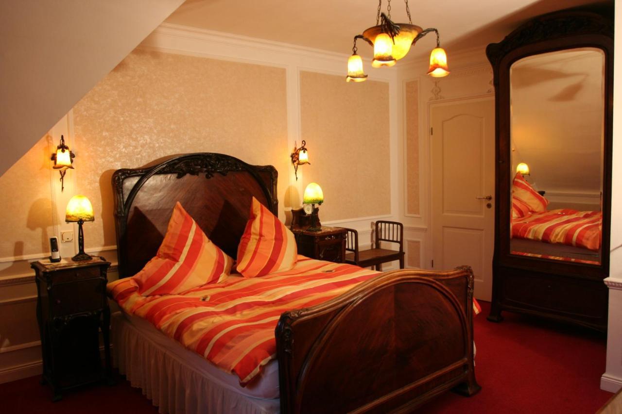 קבלאאר Hotel Goldener Loewe מראה חיצוני תמונה