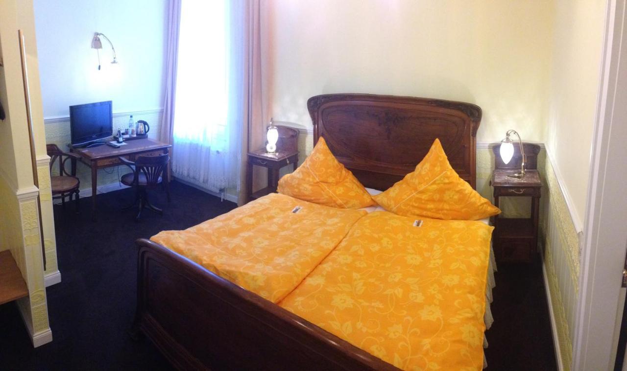 קבלאאר Hotel Goldener Loewe מראה חיצוני תמונה