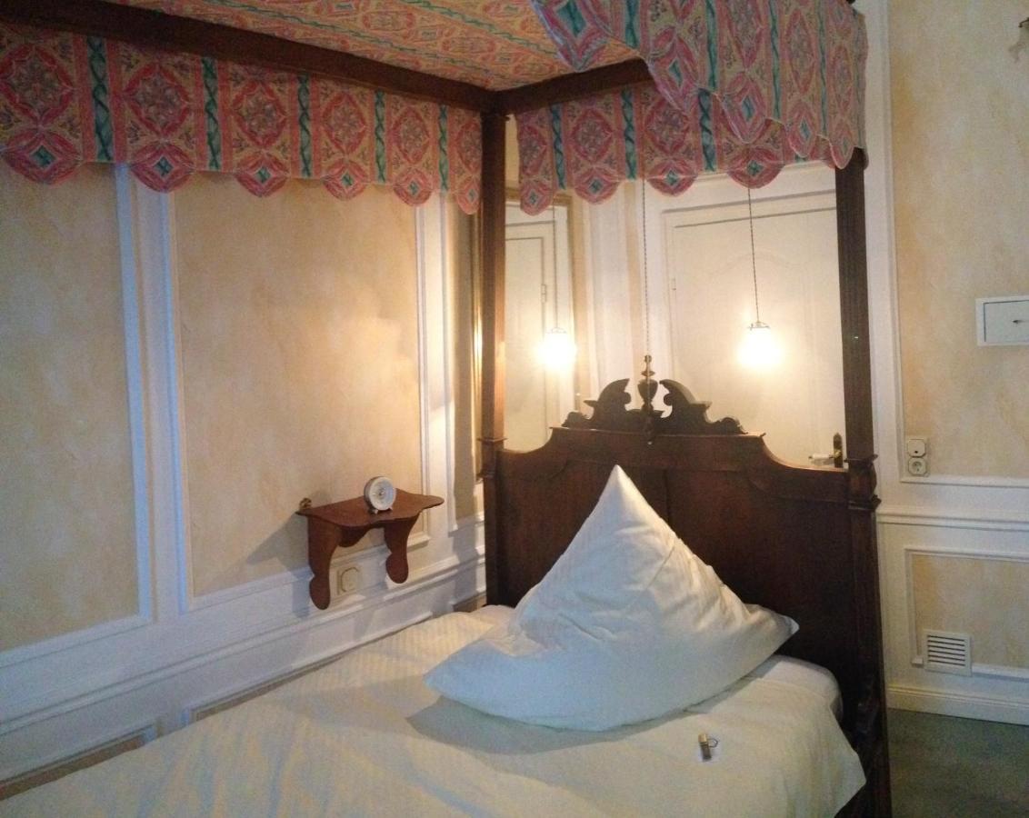 קבלאאר Hotel Goldener Loewe מראה חיצוני תמונה