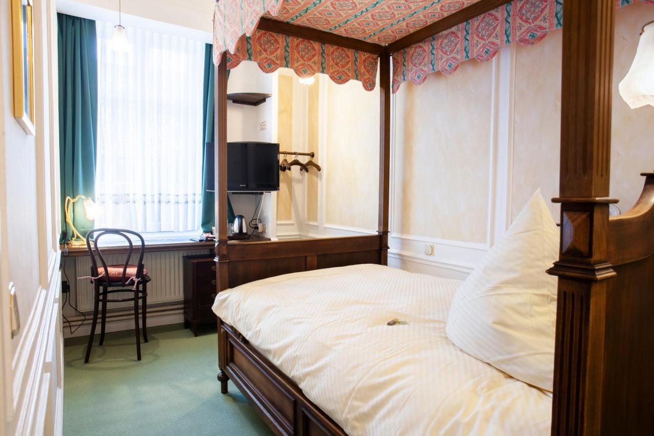 קבלאאר Hotel Goldener Loewe מראה חיצוני תמונה